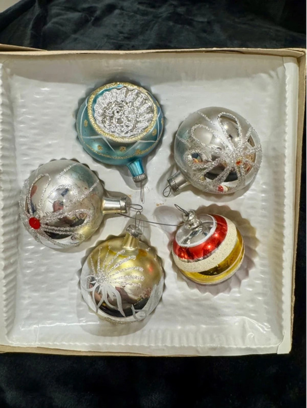 Vintage Mercury Glass Christmas Ornaments Hand Painted Mexico Set of 5 - Picture 3 of 7